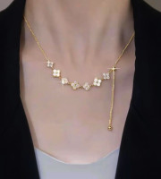 Light luxury high-end four-leaf flower necklace